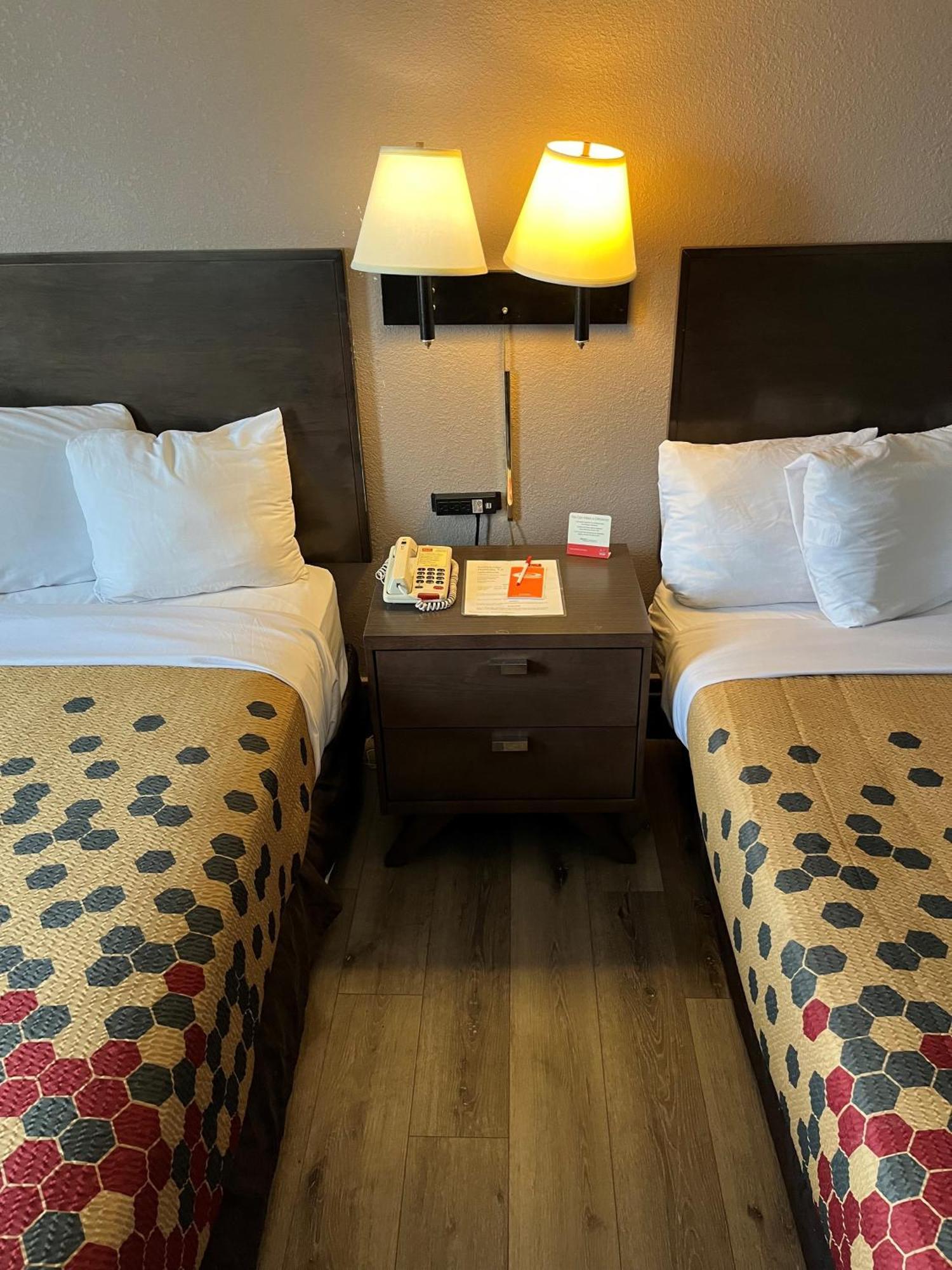 Red Carpet Inn Quantico دومفريس المظهر الخارجي الصورة