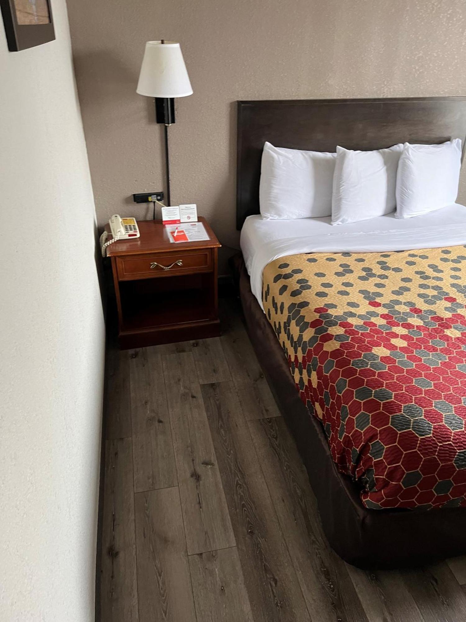 Red Carpet Inn Quantico دومفريس المظهر الخارجي الصورة